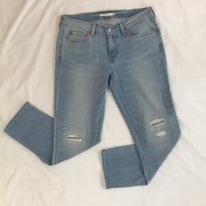 Levis 28 Boyfriend Jeans light wash